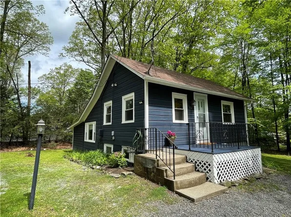 42 Lake Shore Drive, Pine Bush, NY 12566