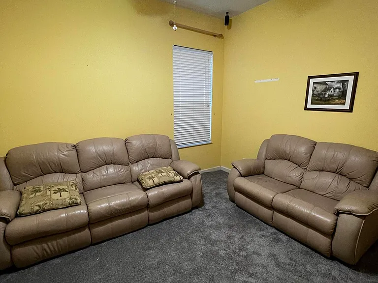 742 SW Aruba Bay — Photo 6
