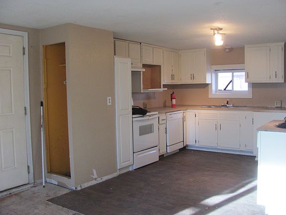 5th image of 2306 Wren Ln