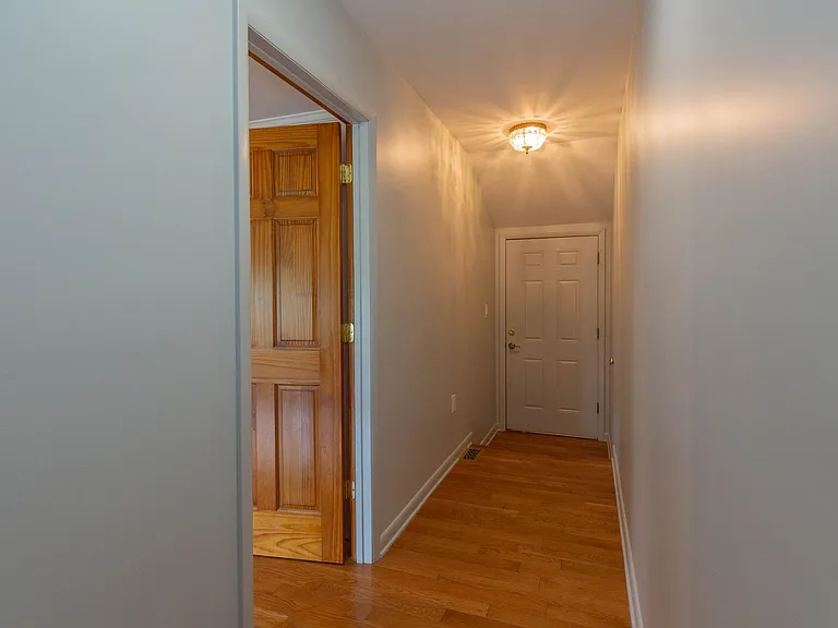 3093 Old Leetown Pike — Photo 6