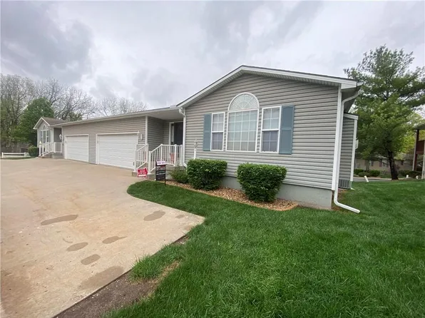12511 E 39th St, Independence, MO 64055