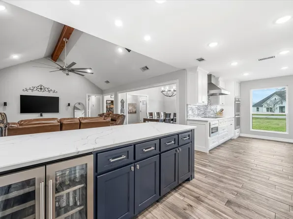 3705 Castle Dr, Rowlett, TX 75089