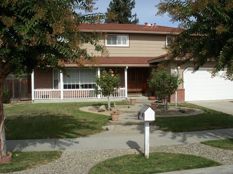1st image of 1817 Comstock Ln