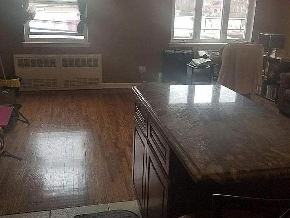 2nd image of 2355 Broadway