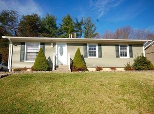 8347 Robin Lynn Rd, Roanoke, VA 24019