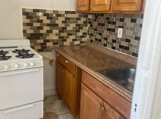 920 E 223rd St FLOOR 2, Bronx, NY 10466