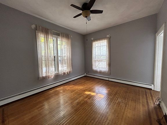 5th image of 51 Chapin Ave #1L