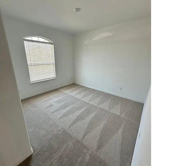 336 Wentworth Dr — Photo 9