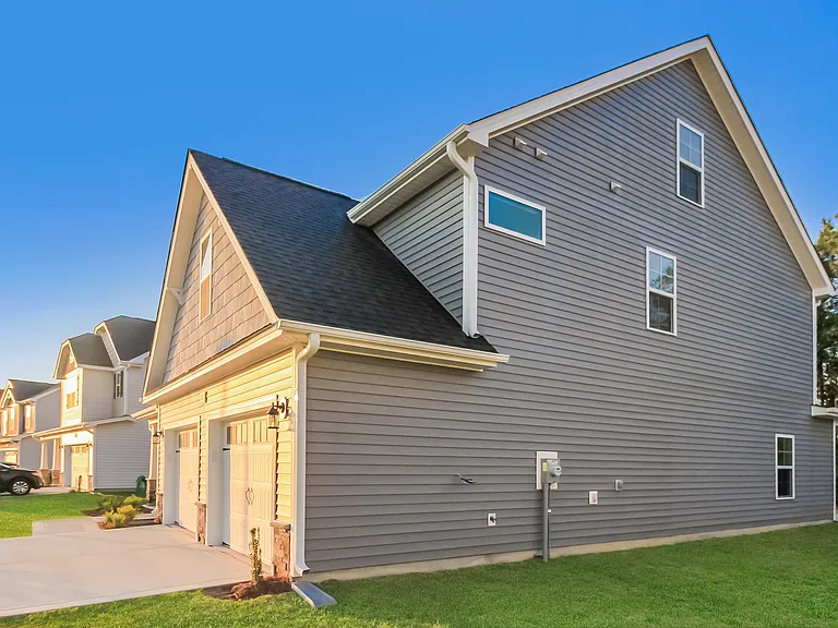 408 Anchor Hitch Ct — Photo 2