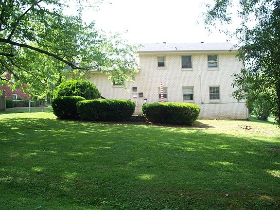 4th image of 337 Midland Ct