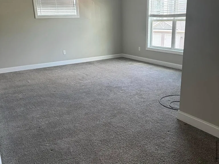 Contemporary Home Suites — Photo 21