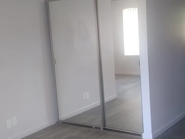 Glendora Hacienda Apartments — Photo 4