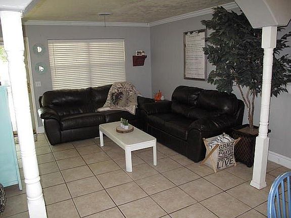 4th image of 4905 Chisholm Trl