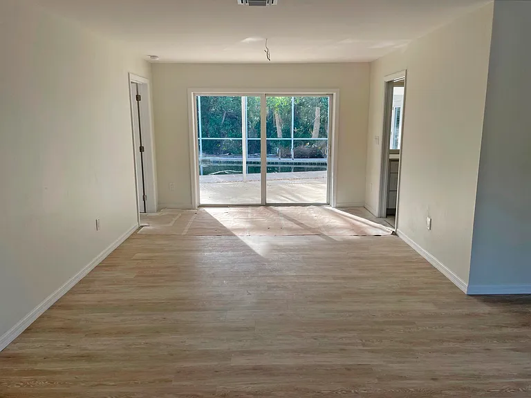 702 Anchor Dr — Photo 4