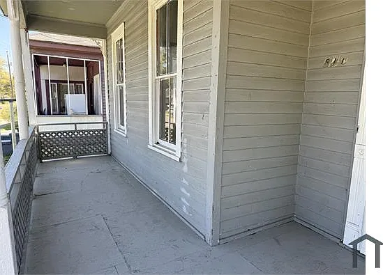 811 Gorgas St — Photo 2