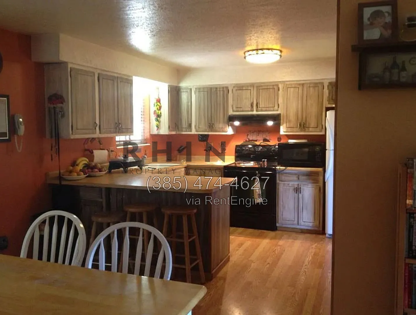 4 bed, 3.0 bath, 2400 sqft, $2,600 — Photo 2