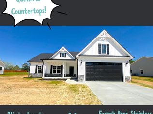 103 Creeks Edge Dr, Pikeville, NC 27863