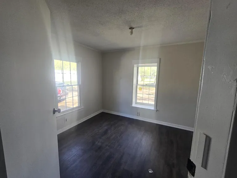 2619 W Black Creek Rd — Photo 11