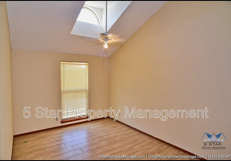 11645 Gordon Cooper Ln — Photo 29