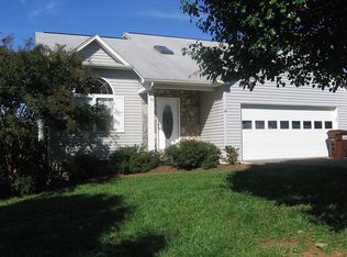 66 Shotwell Patterson Ln, Stony Point, NC 28678