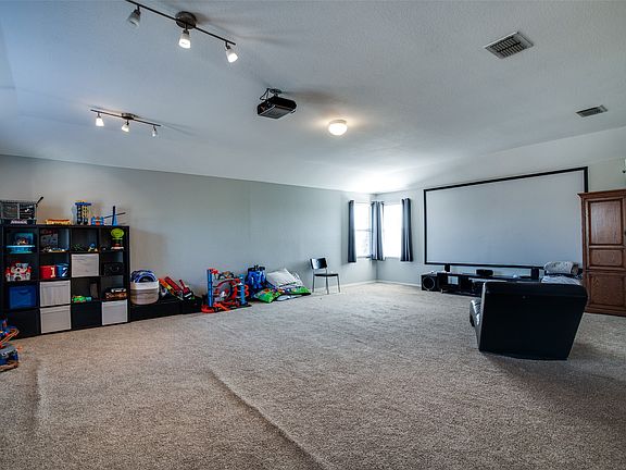 3rd image of 500 Coolidge Ln