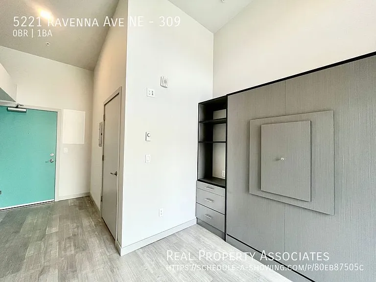 5221 Ravenna Ave NE — Photo 23