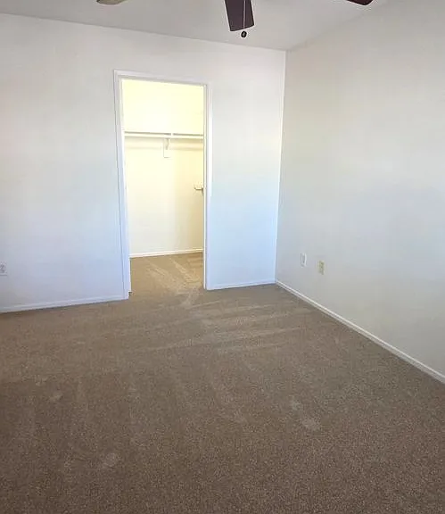 950 Ven Mls #523 — Photo 16