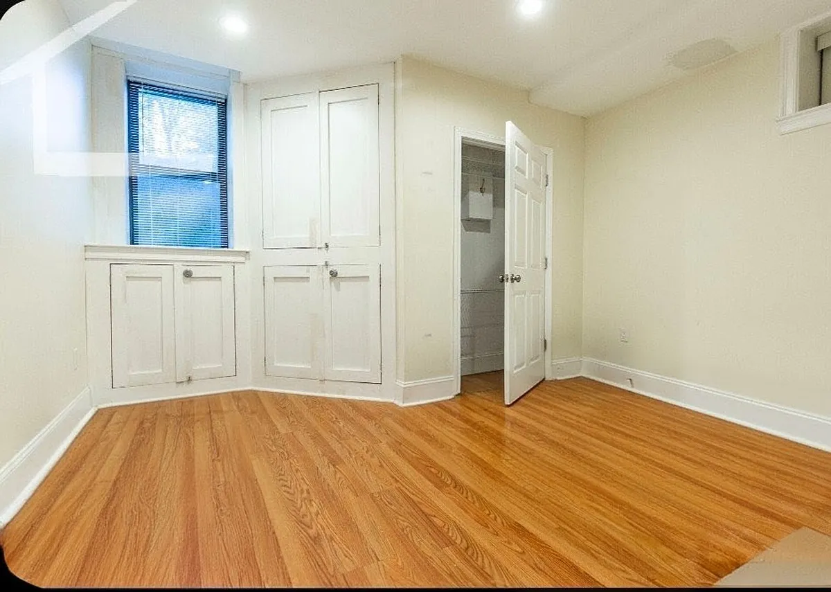 Building Photo - 1191 Beacon St #3