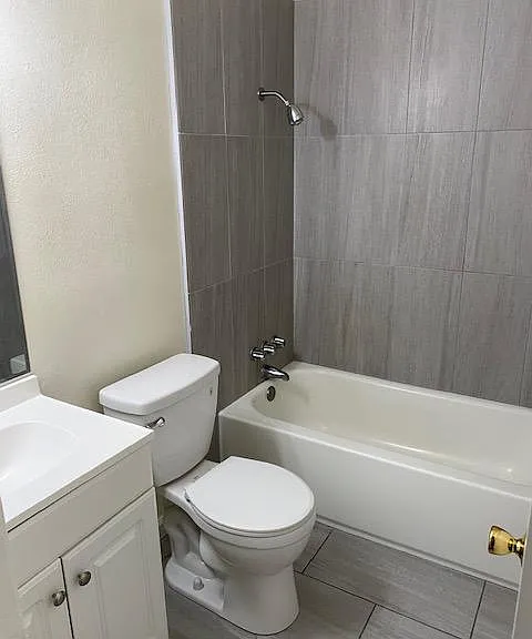 Springview Apartments — Photo 20