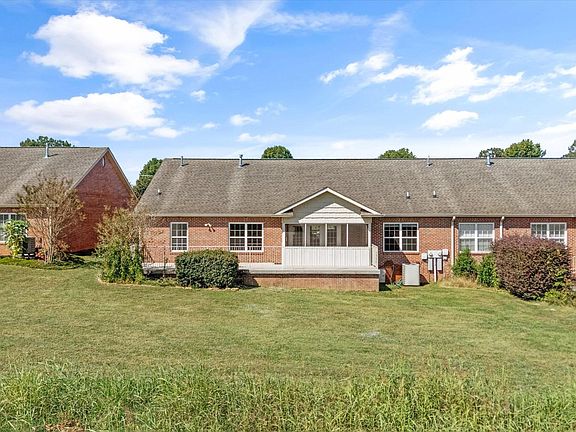 5th image of 2714 Manassas Dr
