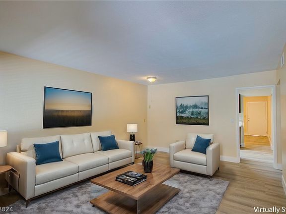 3rd image of 1303 Darlene Way APT 304A