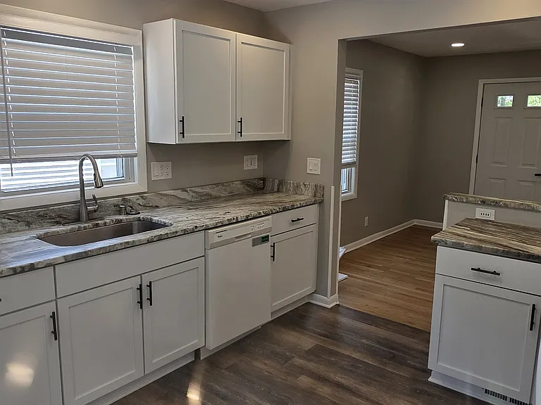 9322 W Mount Vernon Ave — Photo 8