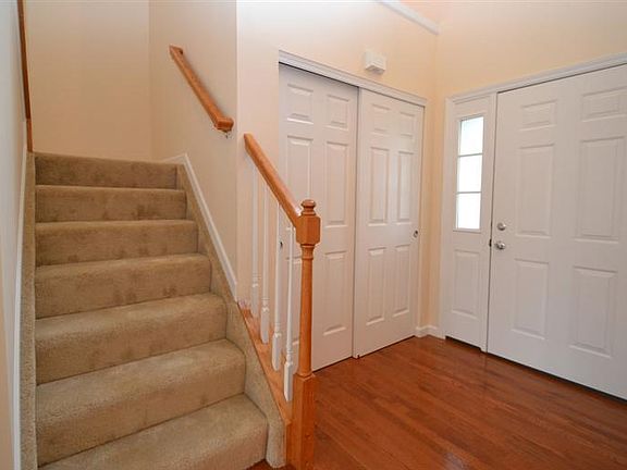 3rd image of 4241 Lighthouse Ln