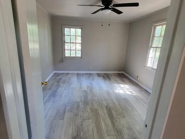 4290 Dallas St — Photo 21