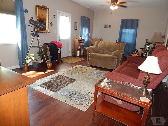 2nd image of 510 Louis St