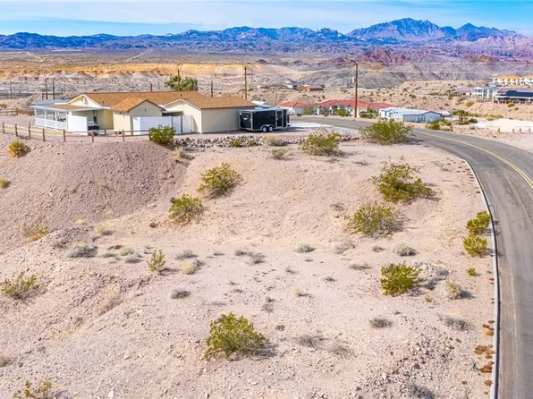 3050 Larkwood Ave, Bullhead City, AZ 86429