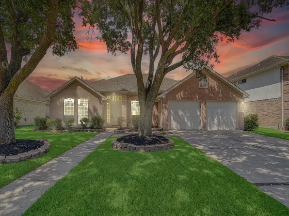 14810 Mission Hills Dr, Houston, TX 77083