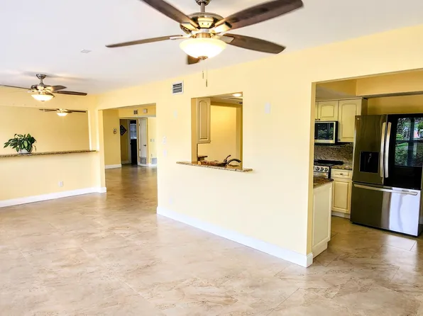 683 SE Harborview Drive, Port St Lucie, FL 34983