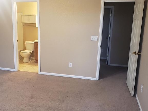 En-suite bathroom in the master