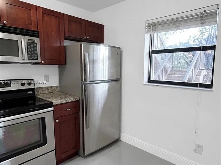 10325 NW 11th St #101 — Photo 3