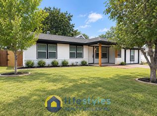 1918 Proctor Dr, Grand Prairie, TX 75051