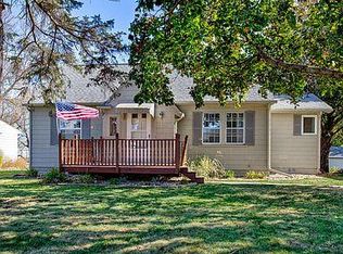 103 5th Ave SE, State Center, IA 50247