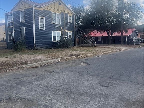 5th image of 602 E 4th St