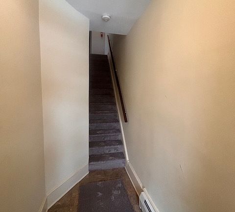 2nd image of 516 N Franklin St #2