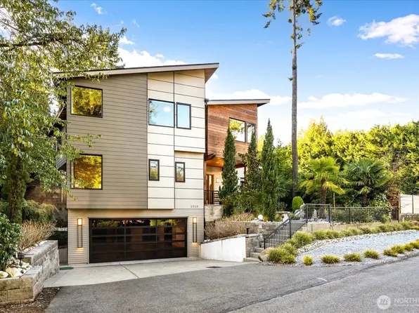 1717 99th Avenue NE, Bellevue, WA 98004