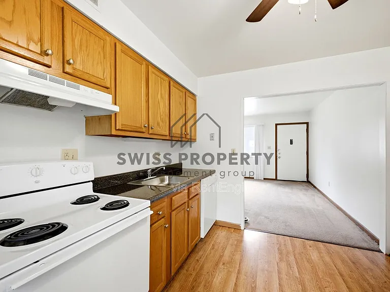 1567 Briarwood Ave — Photo 10