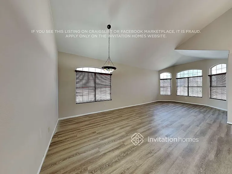 10201 S Hopi Ln — Photo 4