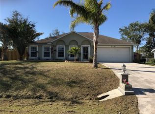 1049 Topsail Ln, Sebastian, FL 32958