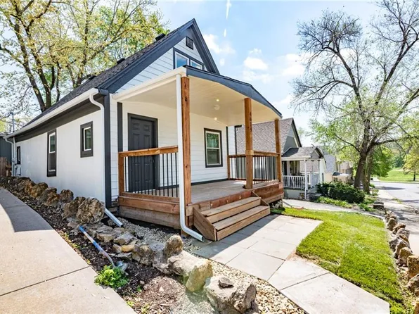 4619 Bell St, Kansas City, MO 64112