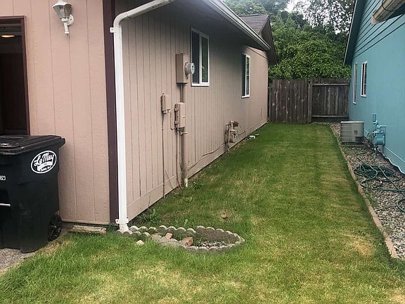 2nd image of 4612 Stikes Dr SE